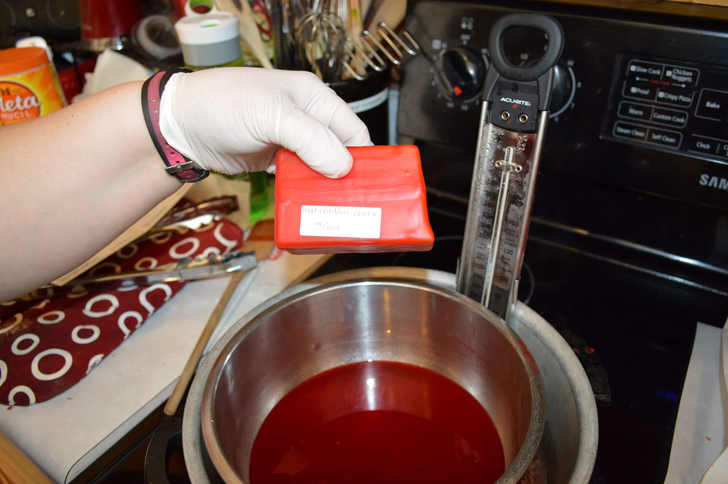 Adding label to cheese